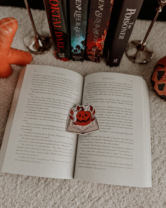 Pumpkin Ghostie Bookish Stickerl